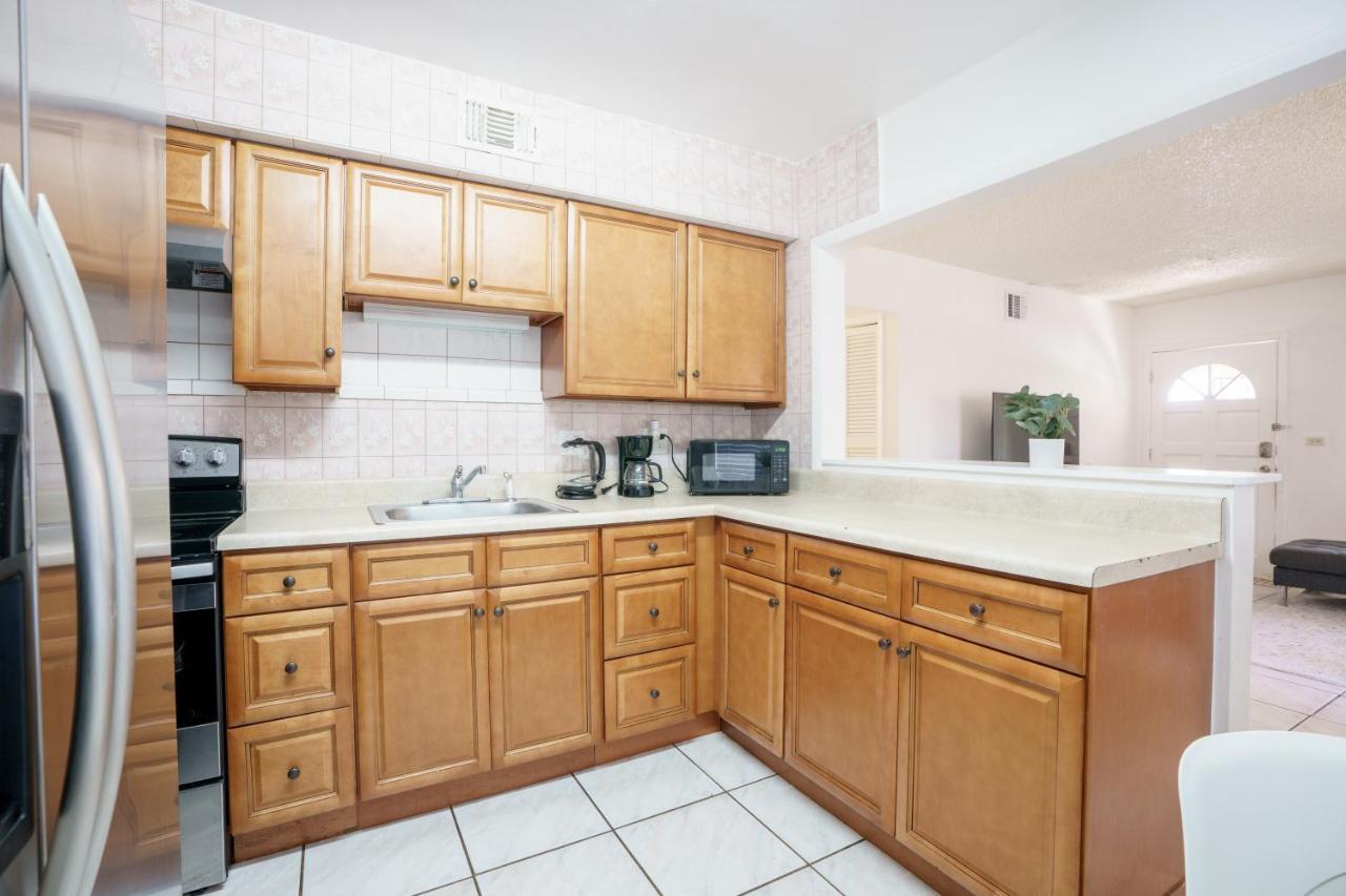 Modern 2 Bedroom In The Heart Of Wynwood Art District 마이애미 외부 사진