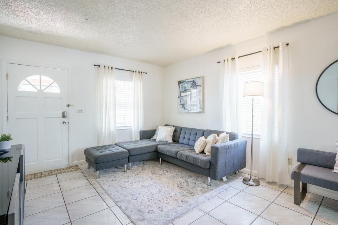 Modern 2 Bedroom In The Heart Of Wynwood Art District 마이애미 외부 사진