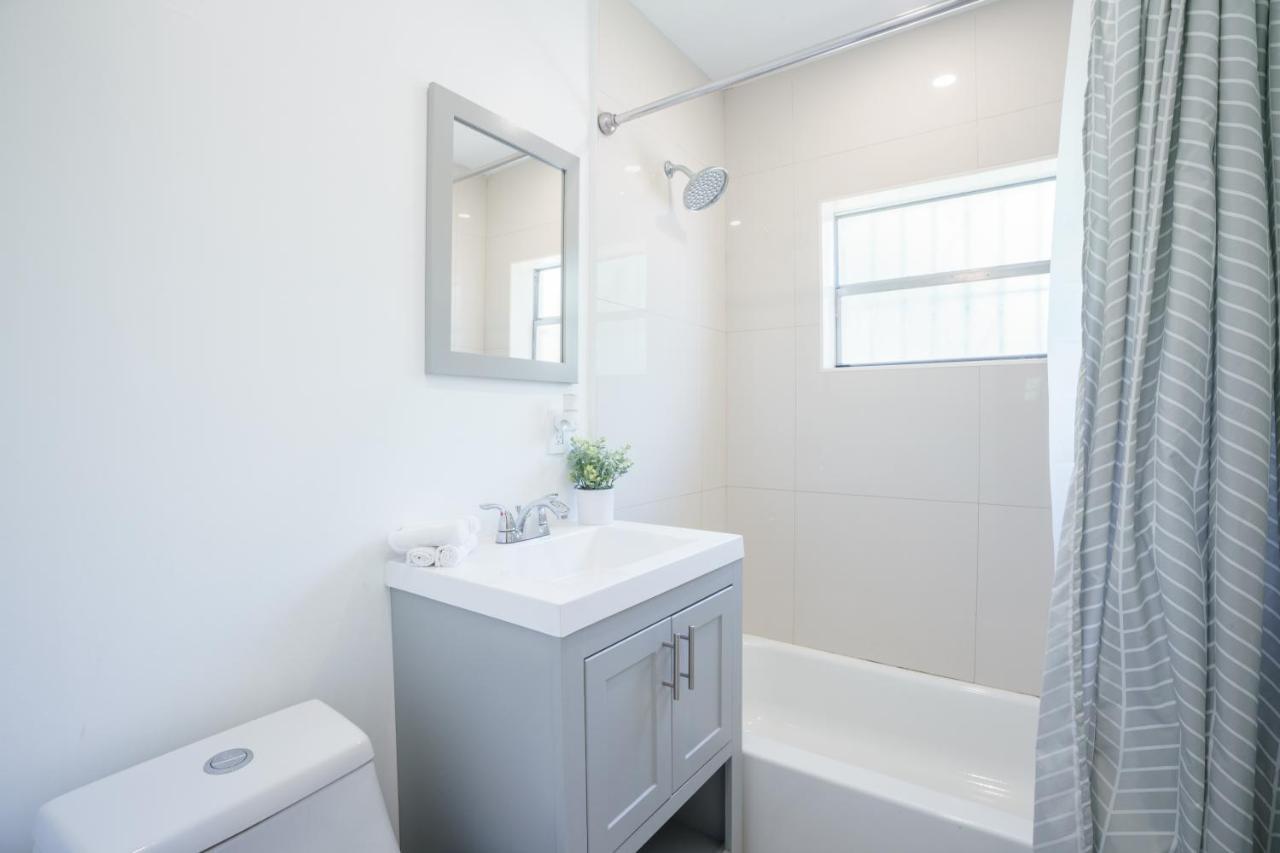 Modern 2 Bedroom In The Heart Of Wynwood Art District 마이애미 외부 사진