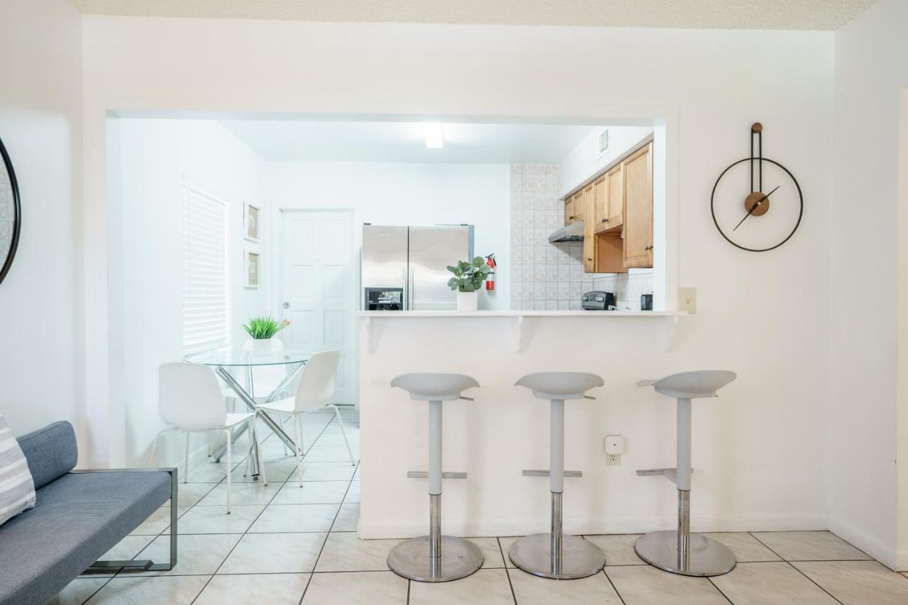 Modern 2 Bedroom In The Heart Of Wynwood Art District 마이애미 외부 사진