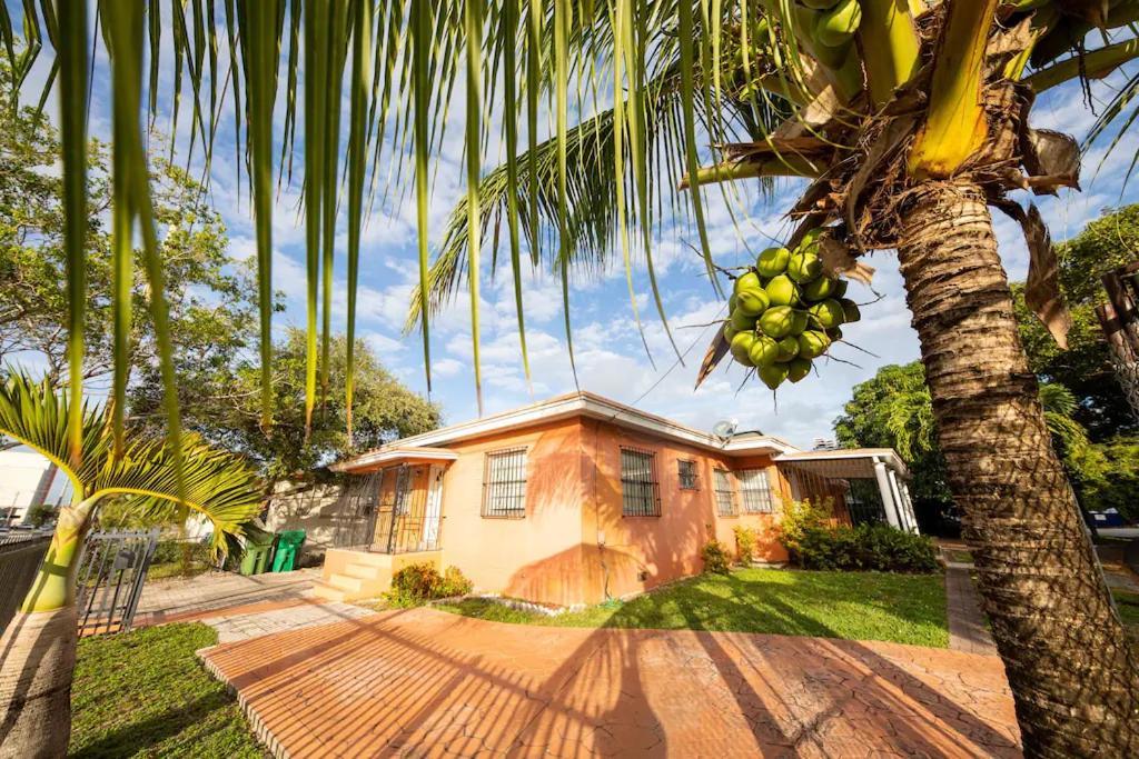 Modern 2 Bedroom In The Heart Of Wynwood Art District 마이애미 외부 사진